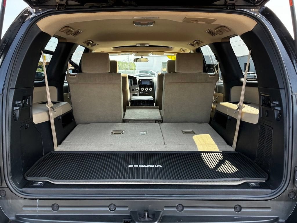 2017 Toyota Sequoia SR5