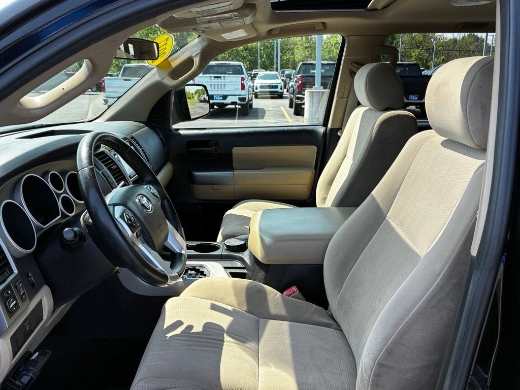 2017 Toyota Sequoia SR5