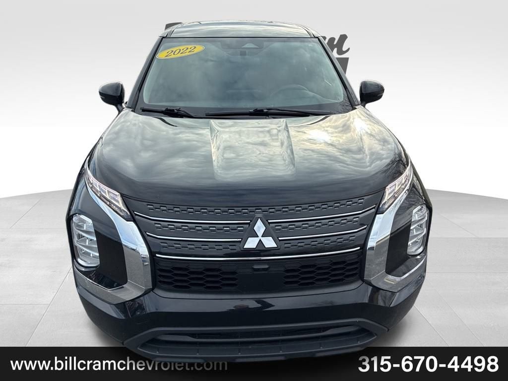 2022 Mitsubishi Outlander ES