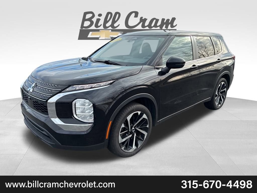 2022 Mitsubishi Outlander ES