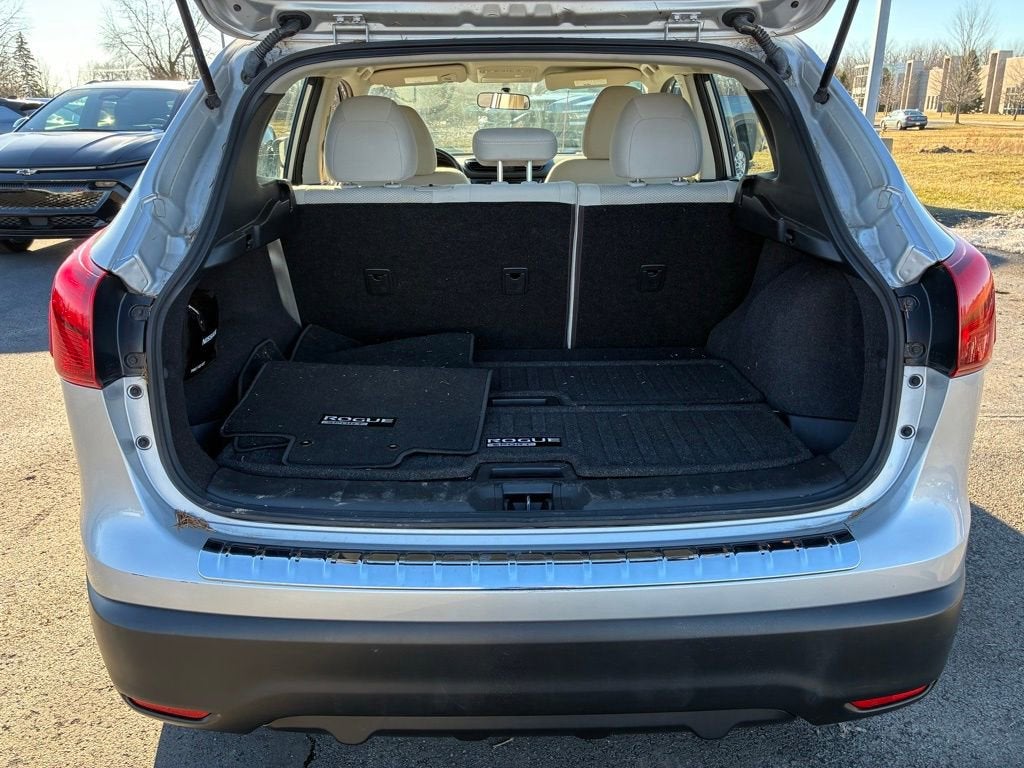 2018 Nissan Rogue Sport SV