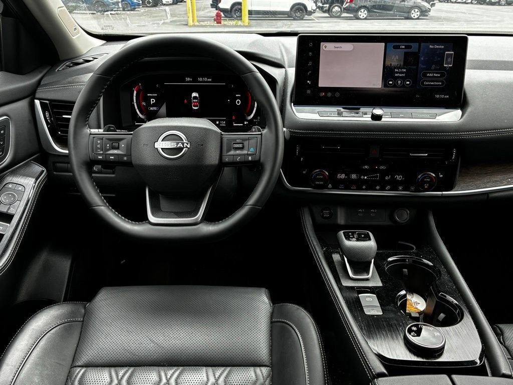 2025 Nissan Rogue Platinum