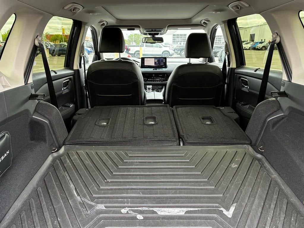 2025 Nissan Rogue Platinum