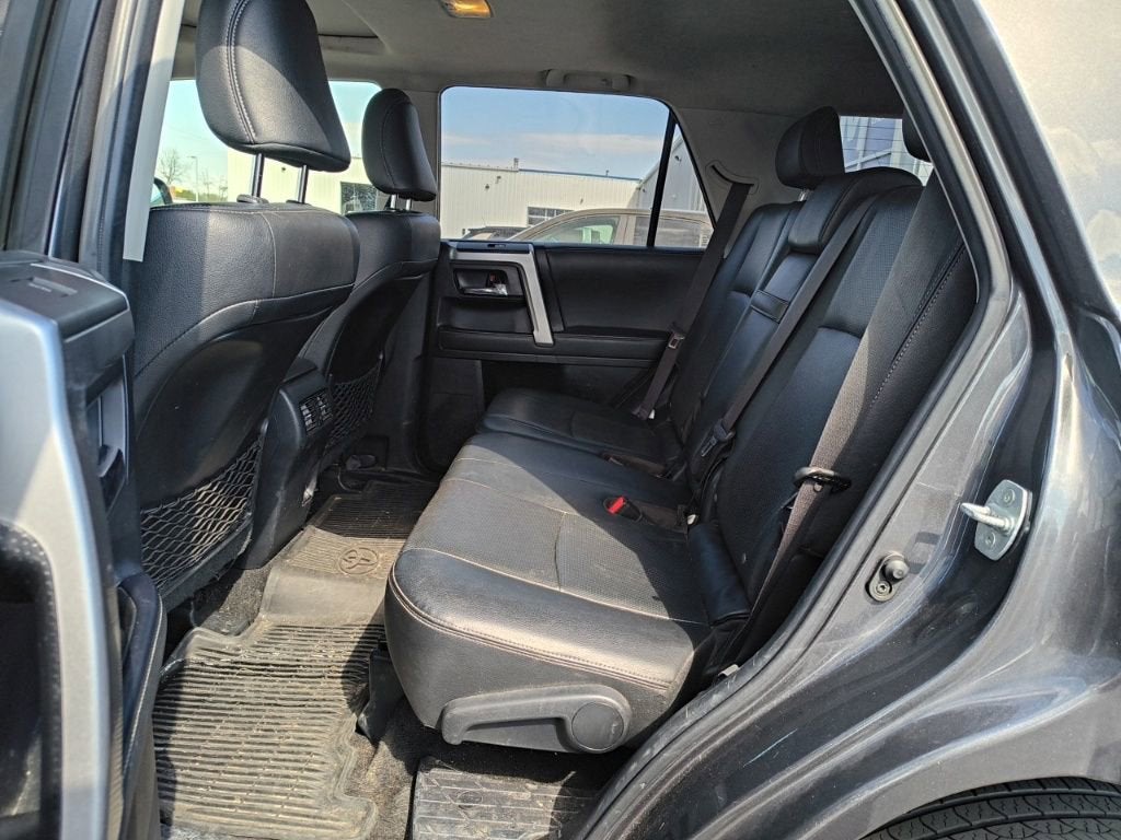 2020 TOYOTA TRU 4RUNNER Base