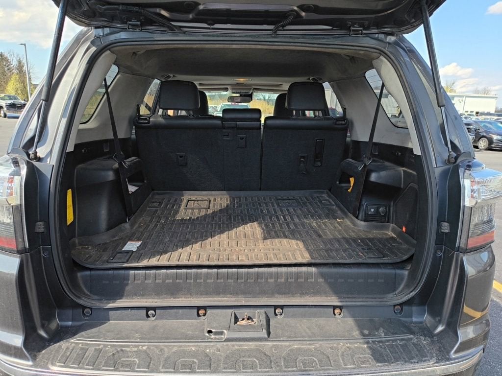 2020 TOYOTA TRU 4RUNNER Base