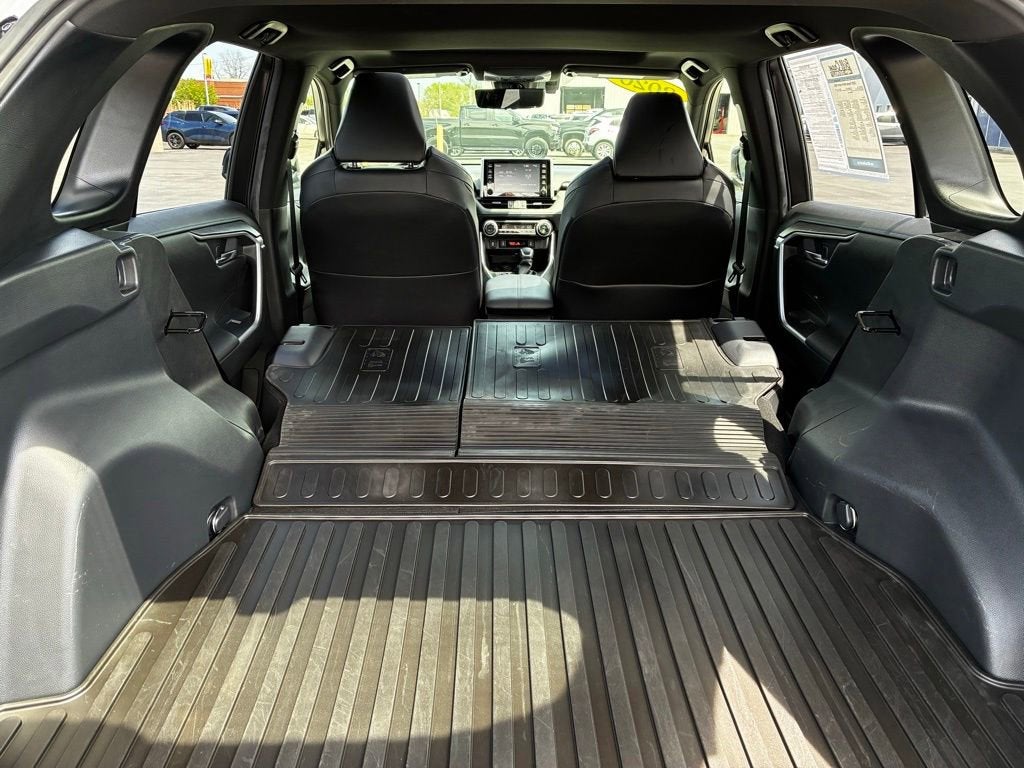 2020 Toyota RAV4 Hybrid XSE
