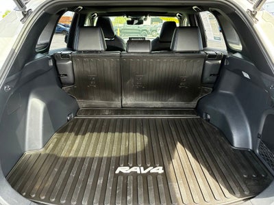 2020 Toyota RAV4 Hybrid XSE