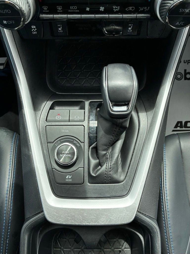 2020 Toyota RAV4 Hybrid XSE