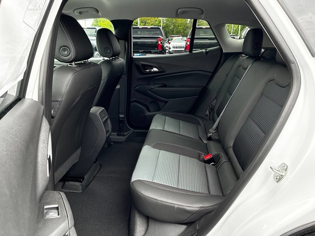 2026 Chevrolet Trax LT - Photo 19