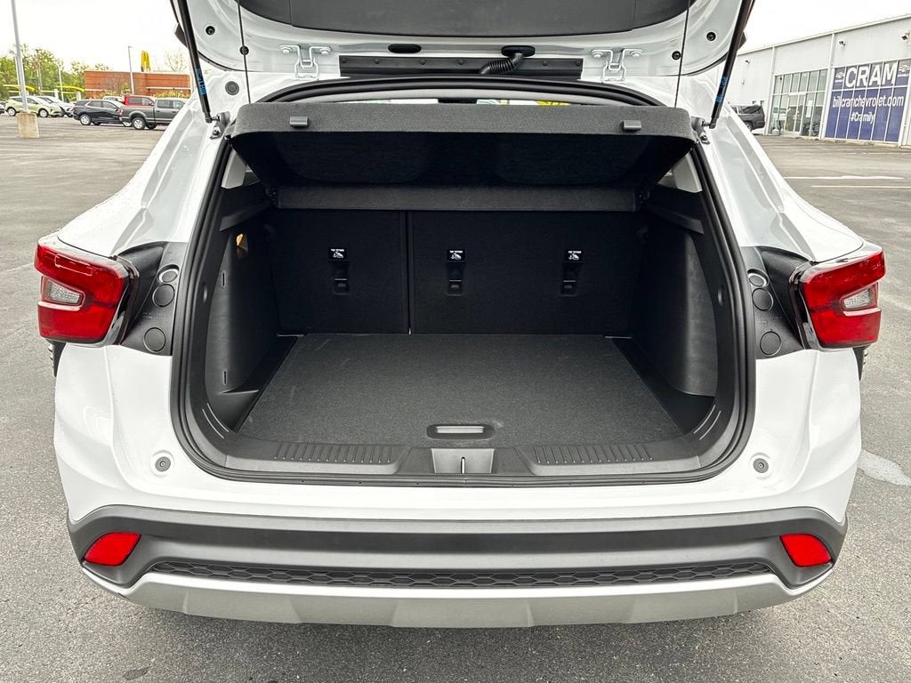 2026 Chevrolet Trax LT - Photo 25
