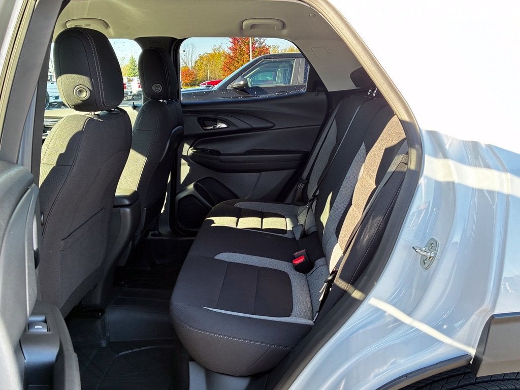 2026 Chevrolet Trailblazer LS - Photo 18